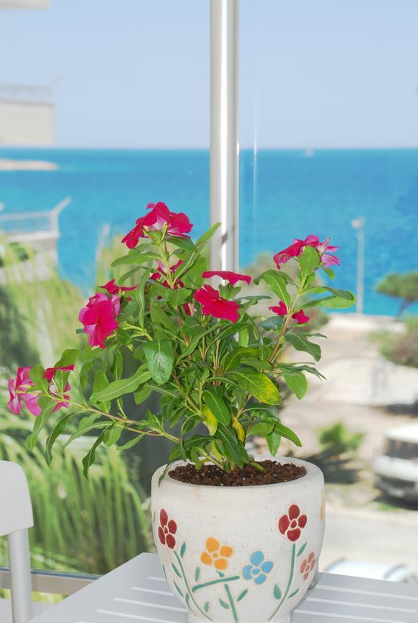 Palm Beach Otel シリフケ エクステリア 写真