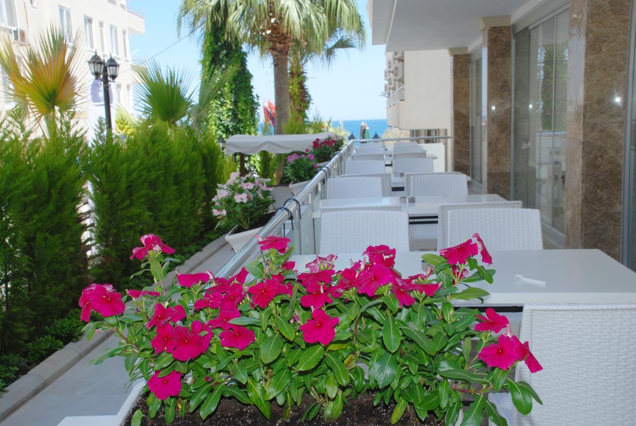 Palm Beach Otel シリフケ エクステリア 写真